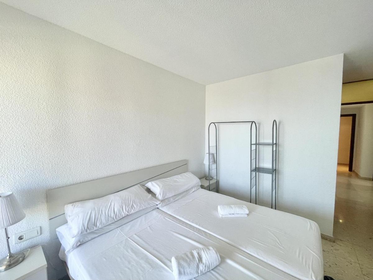 Torre Valencia Levante Beach Бенидорм Экстерьер фото